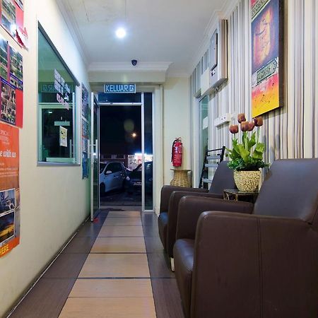 Cosy Inn Kuah Exterior photo