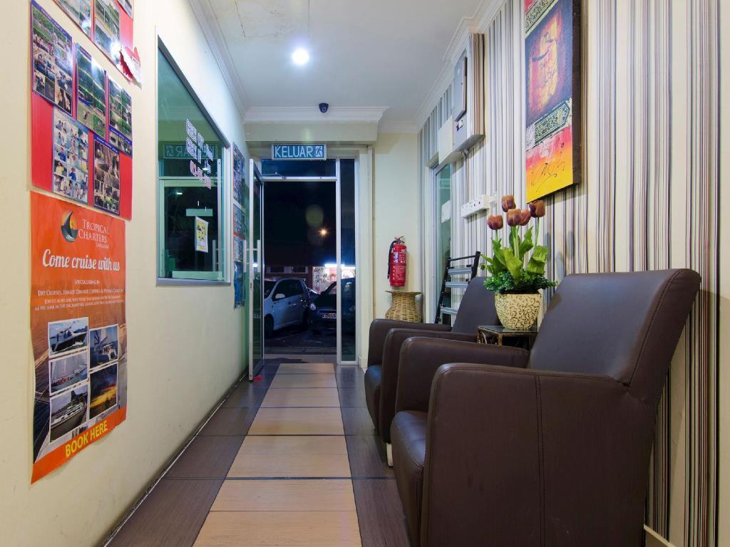 Cosy Inn Kuah Exterior photo