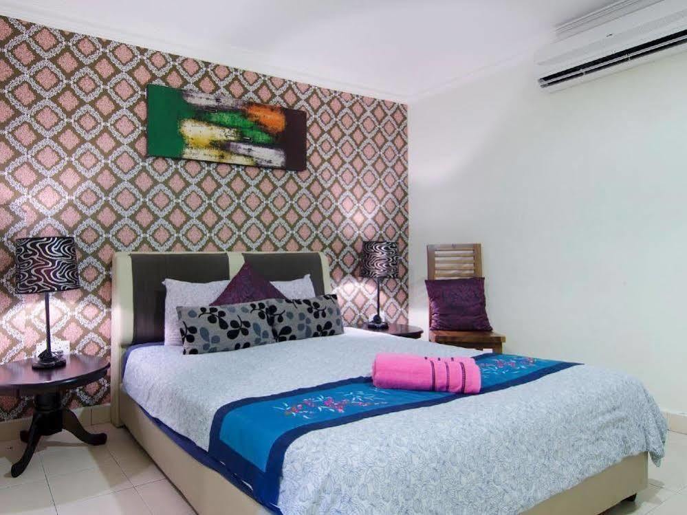 Cosy Inn Kuah Exterior photo
